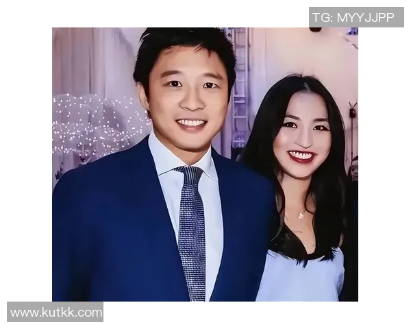 前网球世界第一晒全家福，嫁英俊多金豪门二婚男，成婚六年生三娃